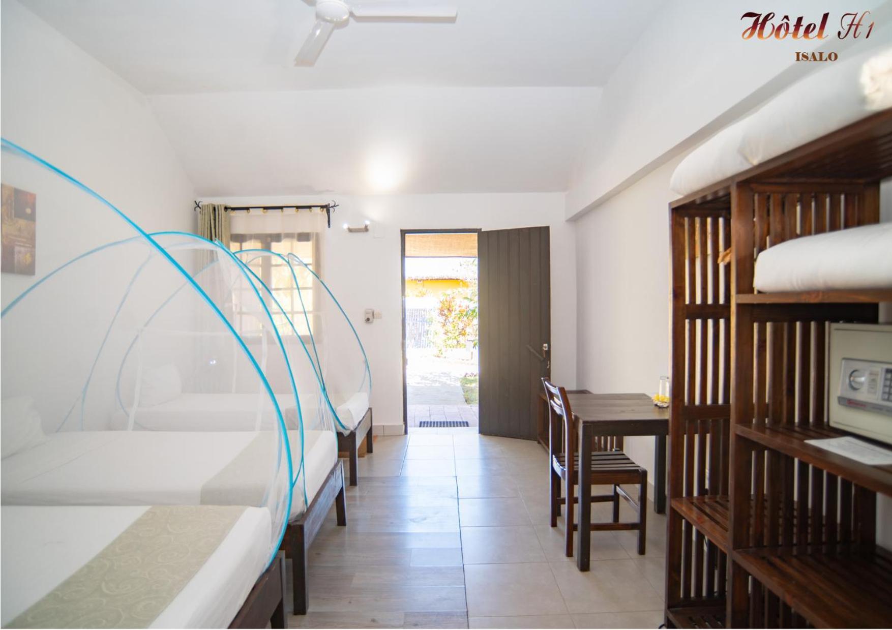 Ranohira Hotel H1 Isalo מראה חיצוני תמונה