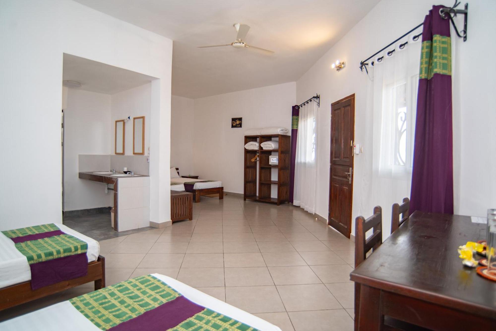 Ranohira Hotel H1 Isalo מראה חיצוני תמונה